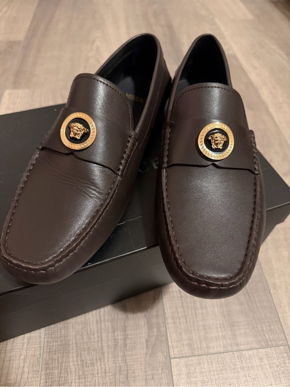 Versace Medusa Leather Driver Loafers – Brown – Size 43 – Like New